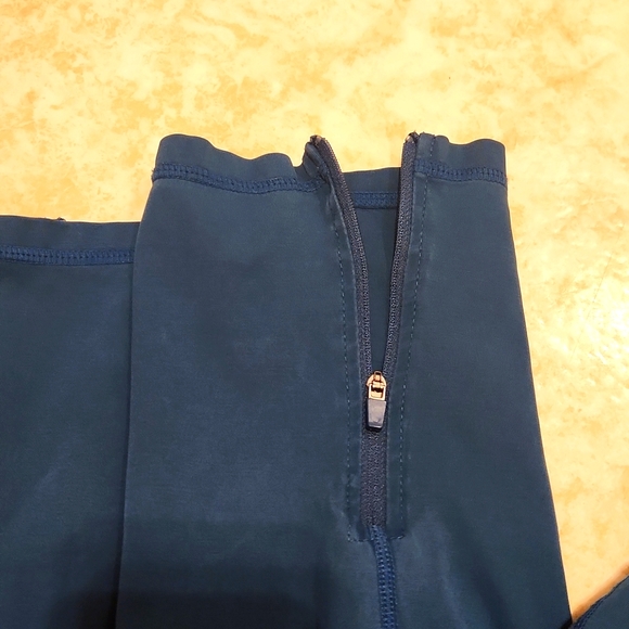 Benefit Nexus scrubs - Picture 4 of 5